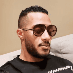 الفنان محمد رمضان ينفي اتهام سيمرة عبد العزيز له