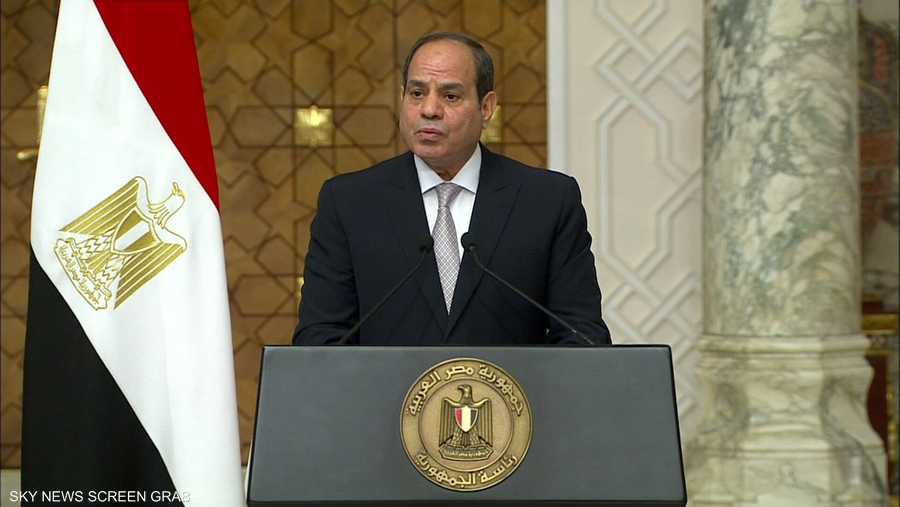 أصدر الرئيس المصري عبد الفتاح السيسي قرارا جمهوريا منح الراحلة وسام الكمال.