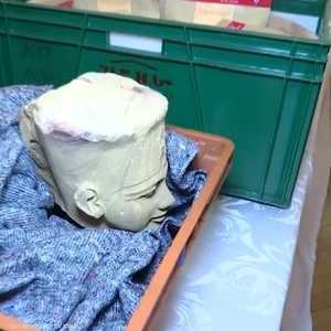 القطع الأثرية كانت ستباع بمزاد في باريس