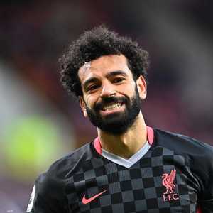 النجم المصري محمد صلاح لاعب فريق ليفربول الإنجليزي