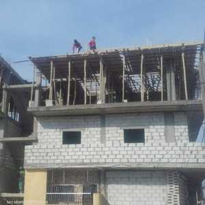 عمال البناء لا يخضعون للرقابة في ساعات العمل