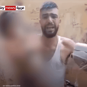 فاروق الحموي وطفلته ملكة