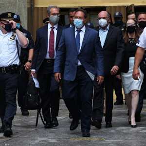 ألن وايسلبيرغ، المدير التنفيذي لشركة ترامب يغادر مقر المحكمة