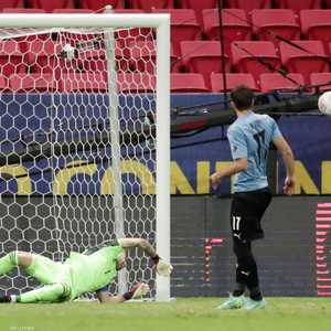 فينا يهدر ركلة الجزاء أمام أوسبينا