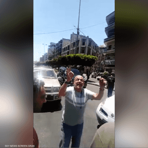 لبنان.. أب يصرخ بحثا عن الدواء لابنته المريضة