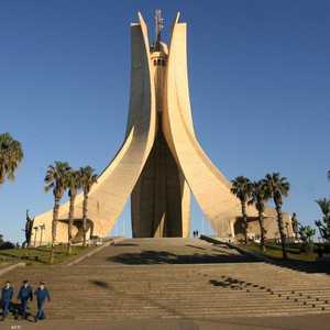 "مقام الشهيد".. نصب تذكاري يخلد ثورة الجزائر