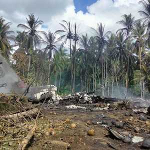 كان العديد من العسكريين على متن الطائرة المنكوبة