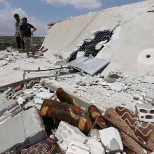 جانب من آثار القصف على إدلب.