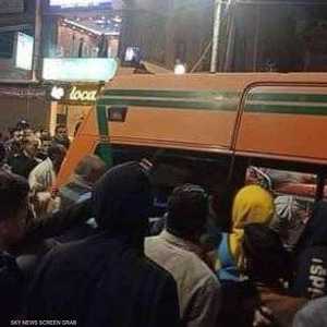 تم على الفور استدعاء سيارة إسعاف لنقل الجثة إلى المستشفى