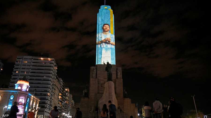 صورة ميسي تزين أبرز معالم مسقط رأسه مدينة روساريو الأرجنتينية
