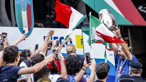احتفل الإيطاليون بلقب بطولة أوروبا لكرة القدم كبداية جديدة ليس فقط لمنتخبهم الوطني الشاب، ولكن لبلد يتوق إلى العودة إلى الحياة الطبيعية بعد أن تضرر بشدة وطويلة من جائحة فيروس كورونا.