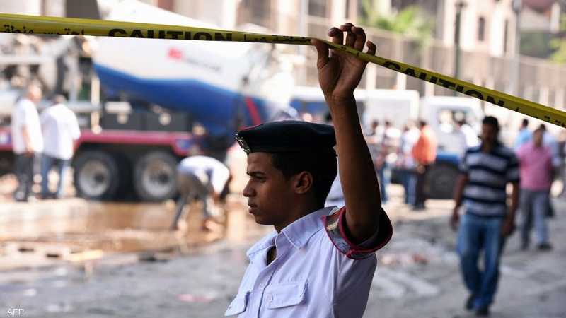 أب يقتل أطفاله الثلاثة في مصر.. ثم ينتحر بطريقة "مروعة"