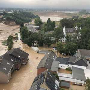 تصاعدت المخاوف من حدوث مزيد من الفيضانات