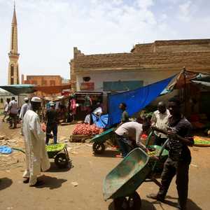 يمر السودان بمرحلة انتقالية صعبة منذ الإطاحة بالبشير
