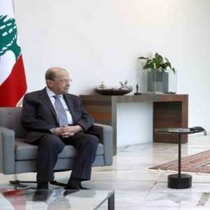 الرئيس اللبناني ميشال عون ورئيس مجلس الوزراء حسان دياب