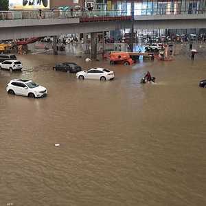 مياه الأمطار غمرت الشوارع في إقليم خنان.