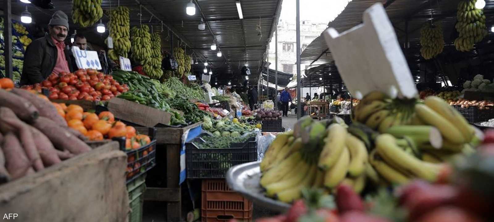 أحد الأسواق في مدينة طرابلس شمالي لبنان.