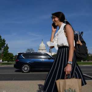 الحياة بلا كمامات في معظم الأماكن بواشنطن