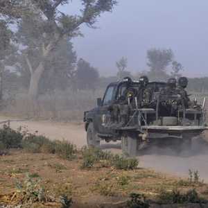 دورية للجيش الكاميروني بمنطقة ينشط فيها مسلحو بوكو حرام.