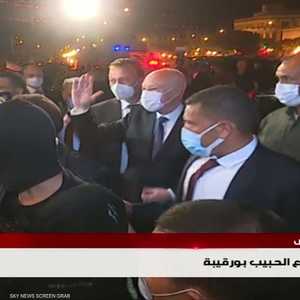 لحظة وصول الرئيس سعيد إلى شارع بورقيبة