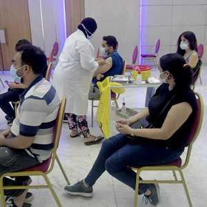 جانب من حملات التطعيم ضد كورونا في تونس.