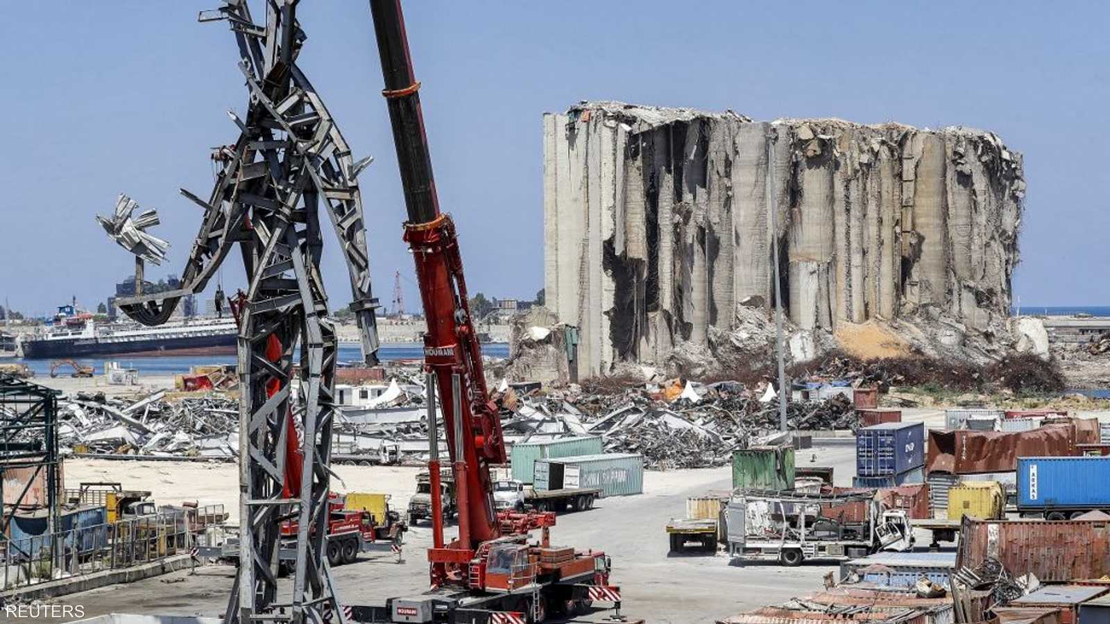 ما جعل الانفجار قويا إلى درجة اعتبر معها أقوى انفجار غير نووي يقع في عالمنا هو وجود مادة نيترات الأمونيوم، شديدة الخطورة في المرفأ.