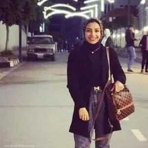 الراحلة كانت تعمل بعيادة في مركز تجاري