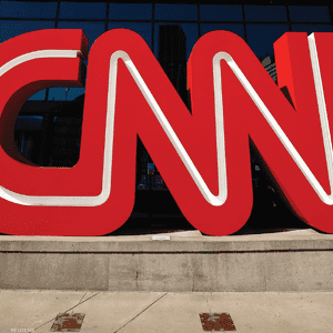 سي إن إن لن تتسامح مع من لم يحصل على اللقاح