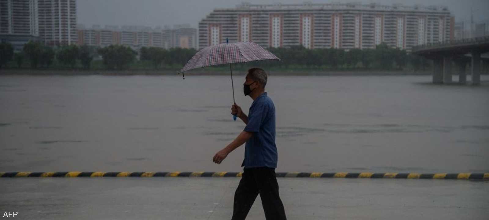 جانب من أمطار غزيرة شهدتها كوريا الشمالية العام الماضي.