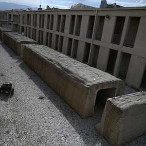 إحدى القواعد العسكرية التي تم إخلاؤها في أفغانستان