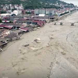 لقطة فيديو للسيول الجارفة شمالي تركيا