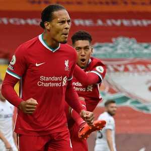 نجم ليفربول فان دايك