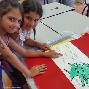 طالبات في مدرسة لبنانية