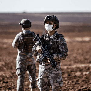 جنديان بالجيش التركي - أرشيفية