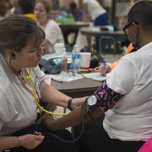 أرشيفية.. يتسبب ضغط الدم المرتفع بأمراض خطيرة