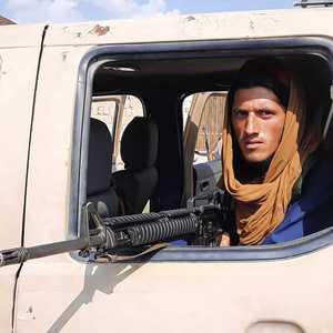 عنصر من حركة طالبان