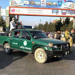 قوات طالبان في محيط مطار كابل الدولي