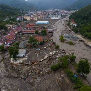 لقي 70 شخصا حتفهم في تركيا بسبب السيول