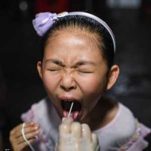 فحوصات كورونا مستمرة حول العالم