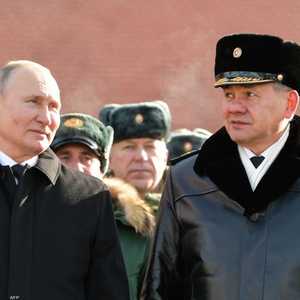 شويغو بجانب فلاديمير بوتن