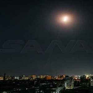 الدفاعات الجوية السورية تتصدى لصواريخ إسرائيلية