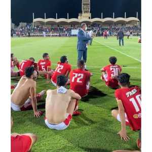 الخطيب: ارفع راسك أنت أهلاوي