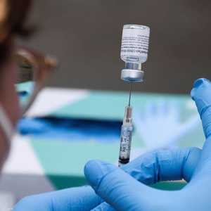 السلطات الأميركية أوصت بجرعة ثالثة معززة من لقاح كورونا