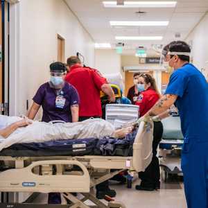 معظم حالات كورونا في بريطانيا مصابون بالمتحور دلتا