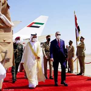 الكاظمي مستقبلا الشيخ محمد بن راشد