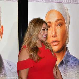 علوي سعيدة جدا بمشاركة إسعاد يونس في فيلم "200 جنيه"