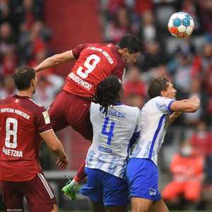 هدف رأسي للاعب ليفاندوفسكي في مرمي هيرتا