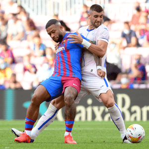 ديباي سجل هدف الفوز لبرشلونة