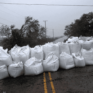 استعدادات لمواجهة الإعصار أيدا في لويزيانا