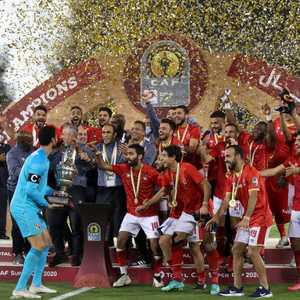 الأهلي يأمل في الاحتفاظ بلقب الأبطال